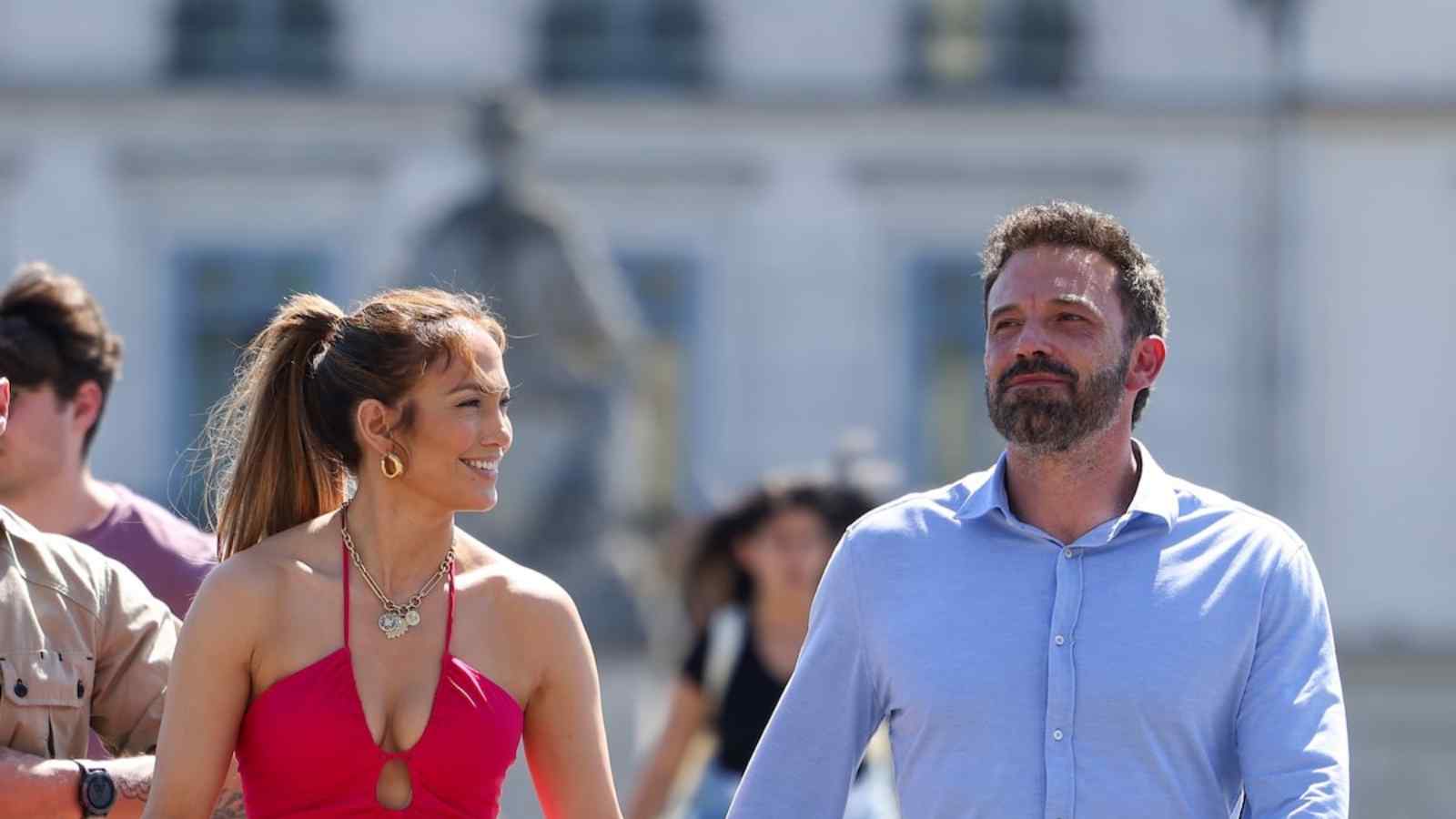 Why Jennifer Lopez And Ben Affleck Made Their Wedding Guests Sign An Nda