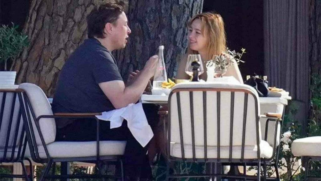 The new couple was seen at a lunch date
