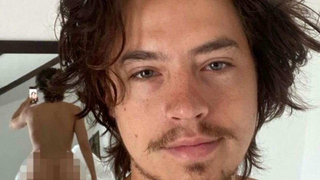 Sprouse's naked selfie with his edited bottom