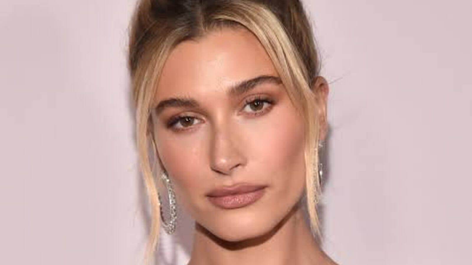 Hailey Bieber