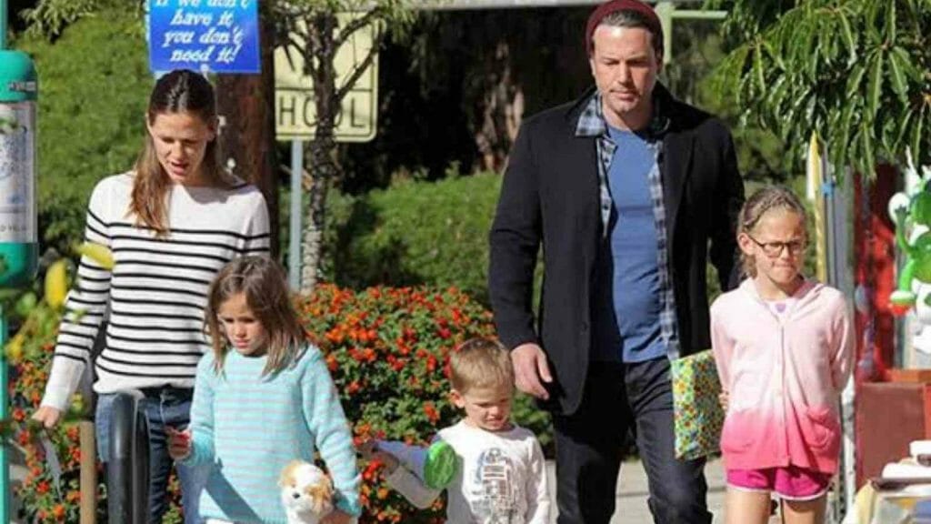 Garner & Affleck with their kids