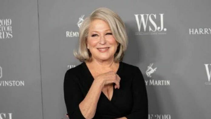 Bette Midler receives criticism for her transphobic and islamophobic tweets