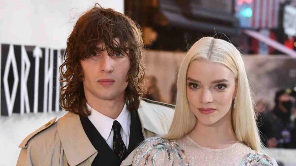 Anya Taylor-Joy Marries Boyfriend In A Secret Courthouse Wedding