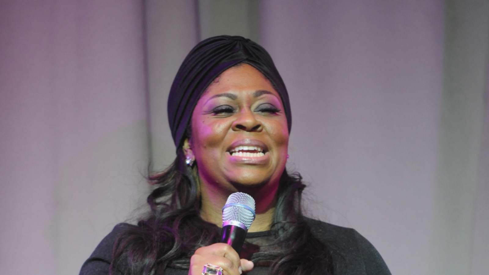 Kim Burrell 