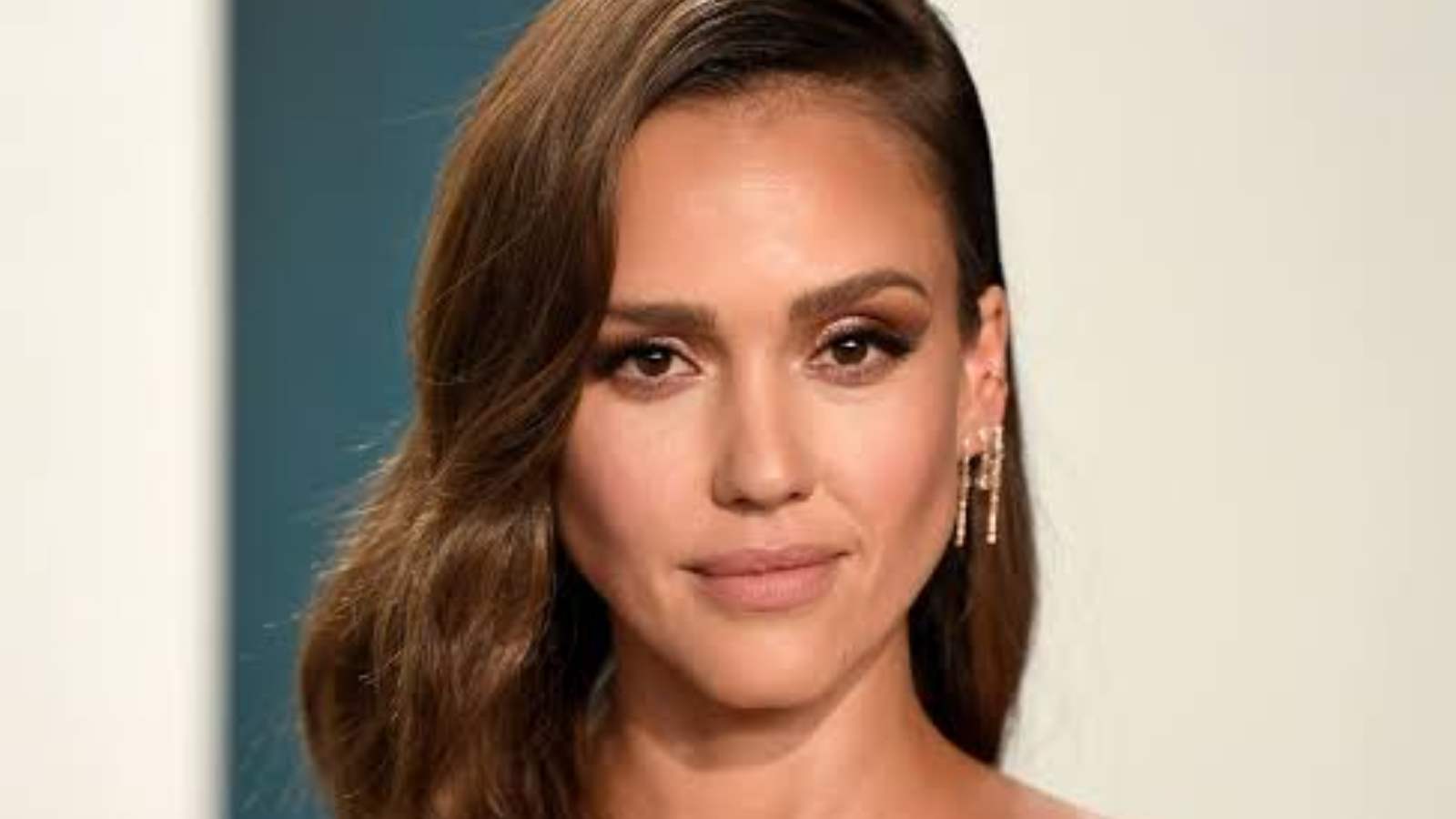 Jessica Alba Net Worth, Career, Endorsements, Charity, House, And More
