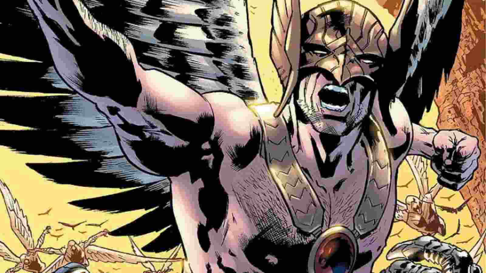 The mysterious wings of Hawkman allow him to fly at different speeds, reaching up to 300 km/hour.