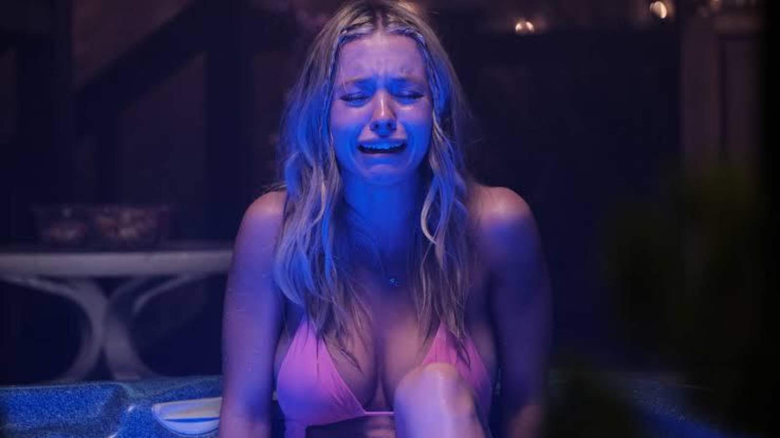 Sydney Sweeney reveals that the hot tub vomit scene made her anxious