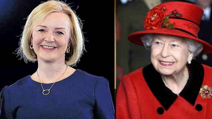 Liz Truss and Queen ELizabeth II