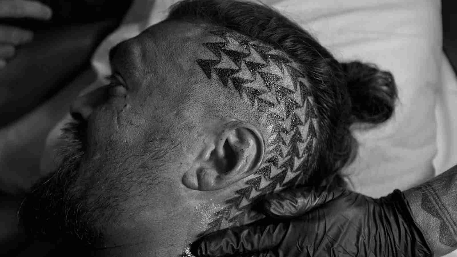 Jason Momoa debuts head tattoo