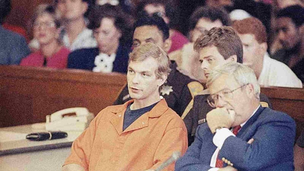 How Did Cannibal And Serial Killer Jeffery Dahmer Get Caught?