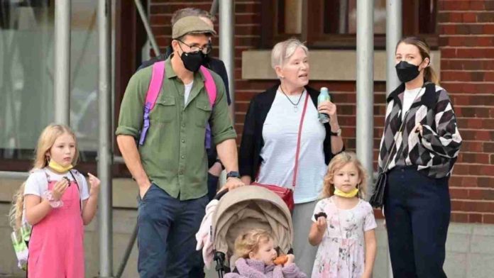 Blake Lively and Ryan Reynolds with their kids