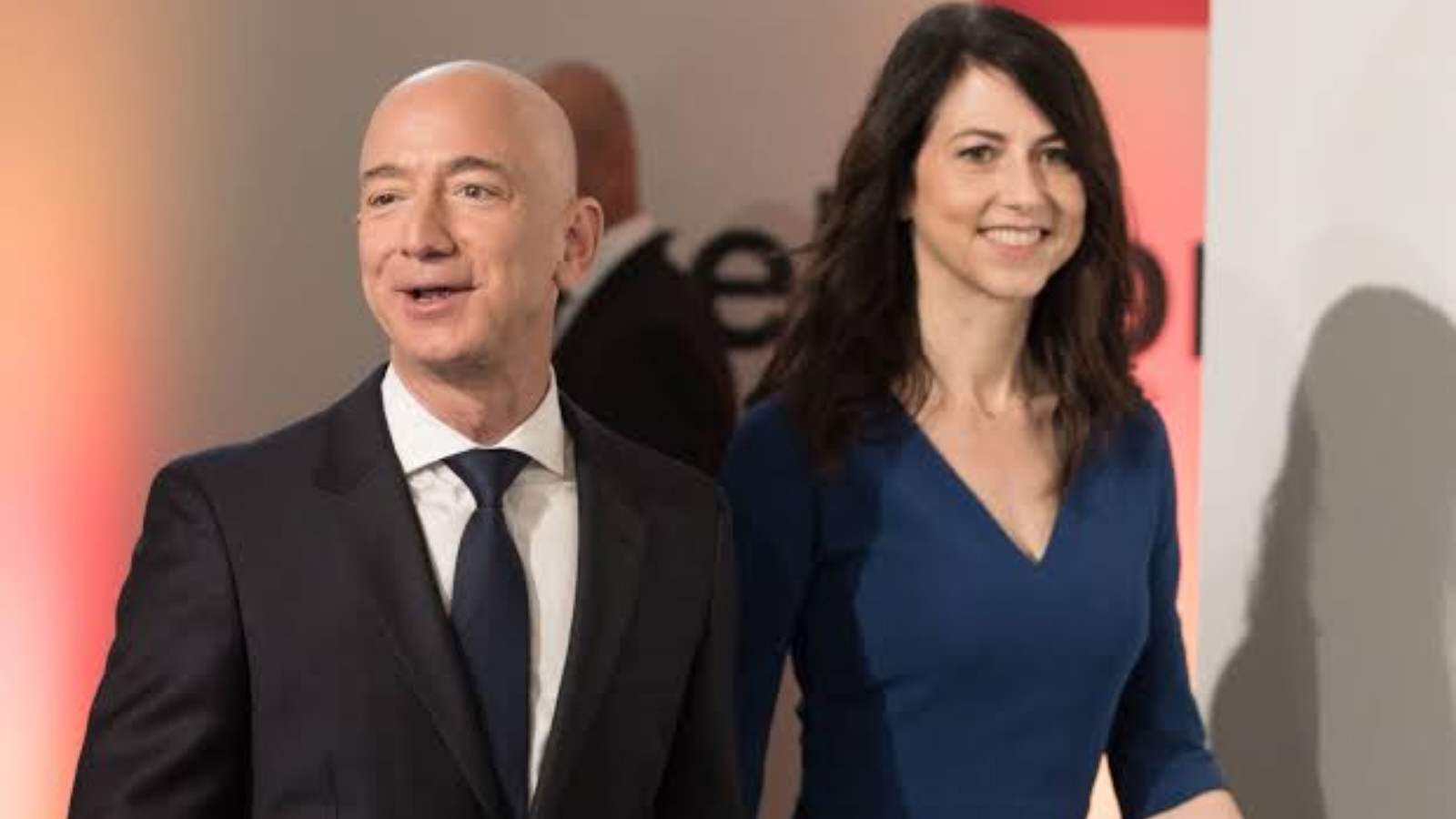 Jeff Bezos with ex-wife MacKenzie Scott