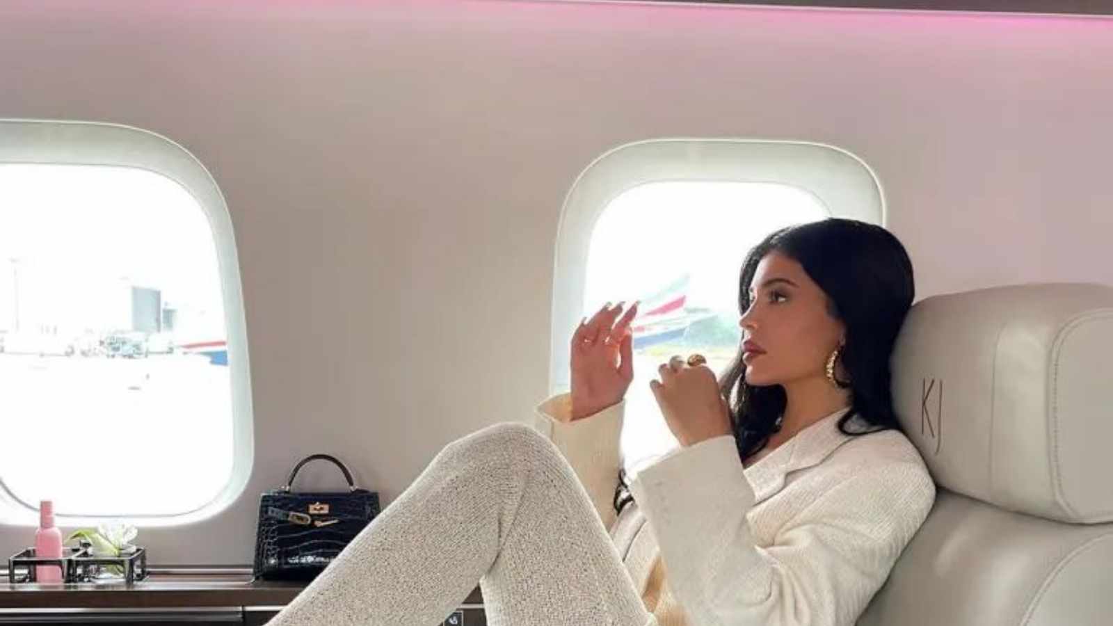 kylie jenner private jet tour