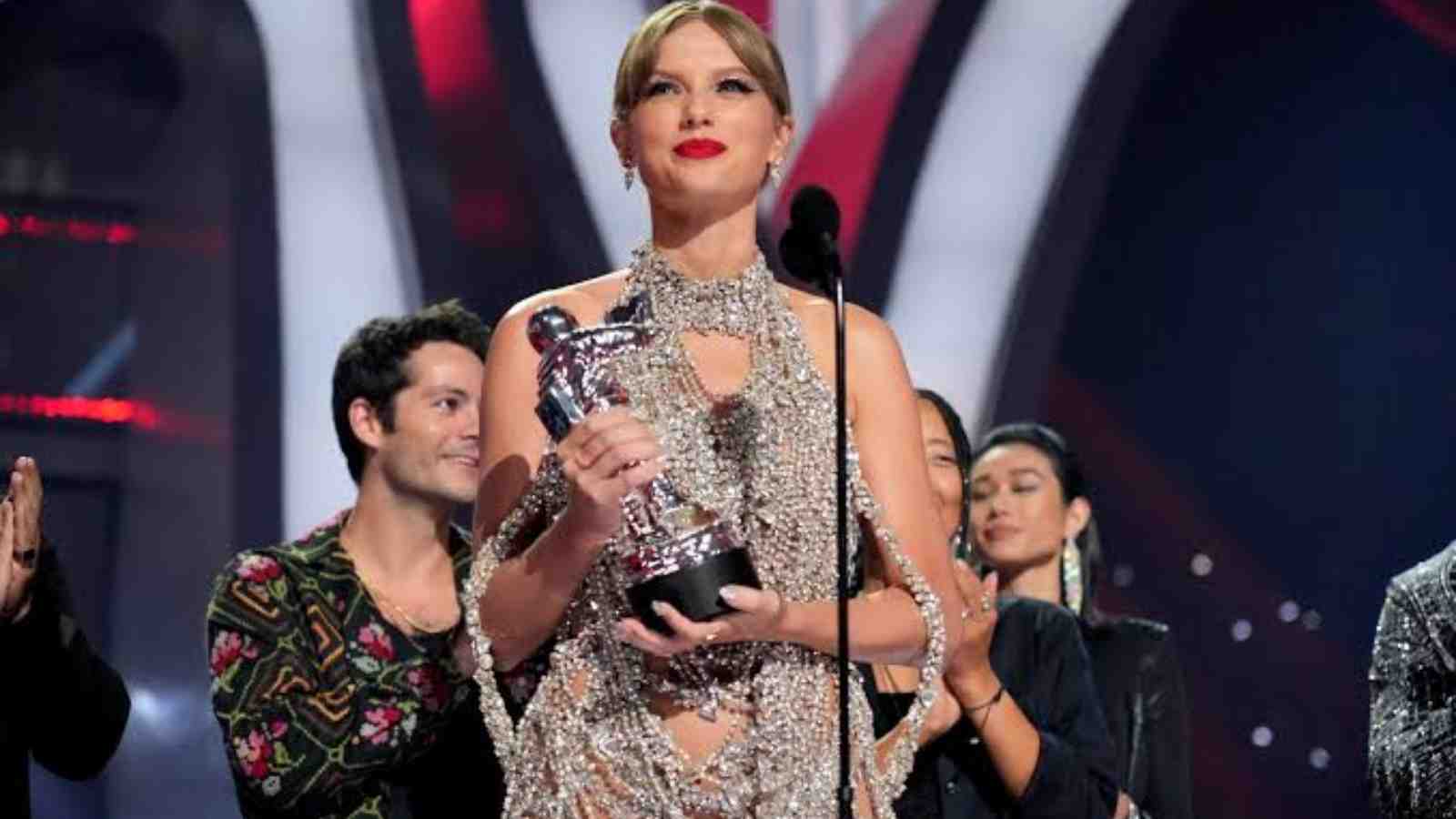 Taylor Swift during MTV VMAs 2022