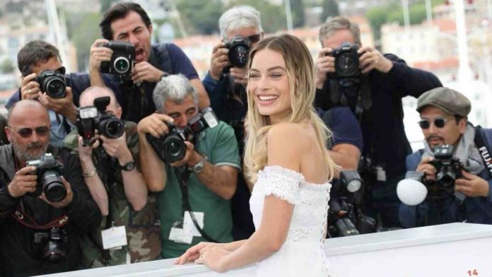 Margot Robbie talks about how the paparazzi culture had put her and her family in many difficult instances