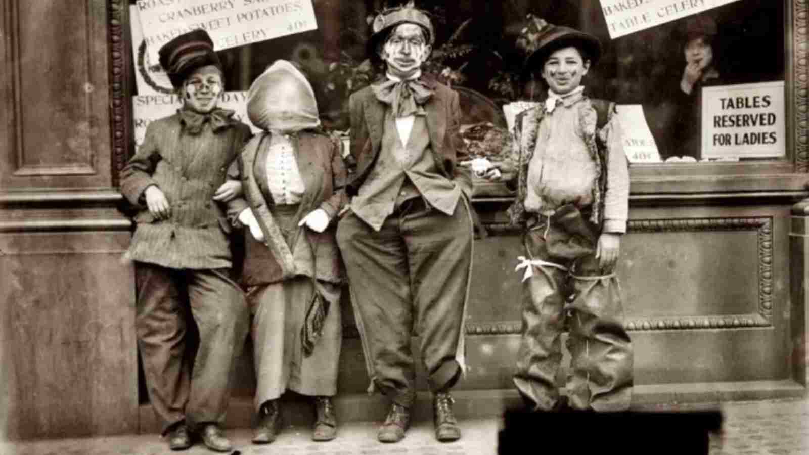 Why Thanksgiving Day Was Called Ragamuffin Day In The Late 1800s?