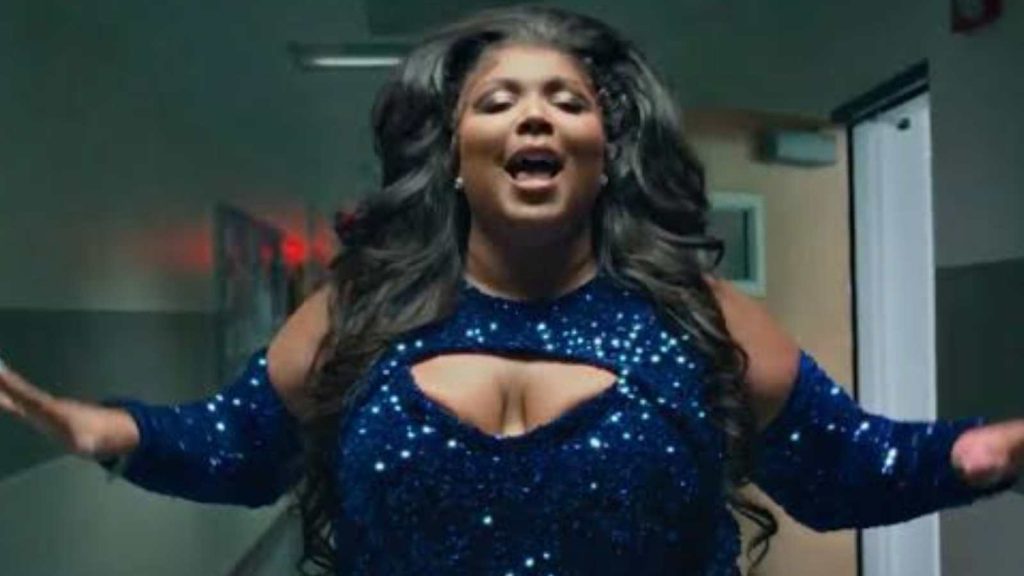 LO DOWN: #Lizzo is reportedly no longer in the mix to perform at