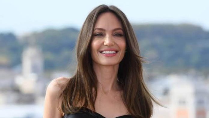 Angelina Jolie Net Worth, Career, Endorsement, Husband, House, And More -  Firstcuriosity