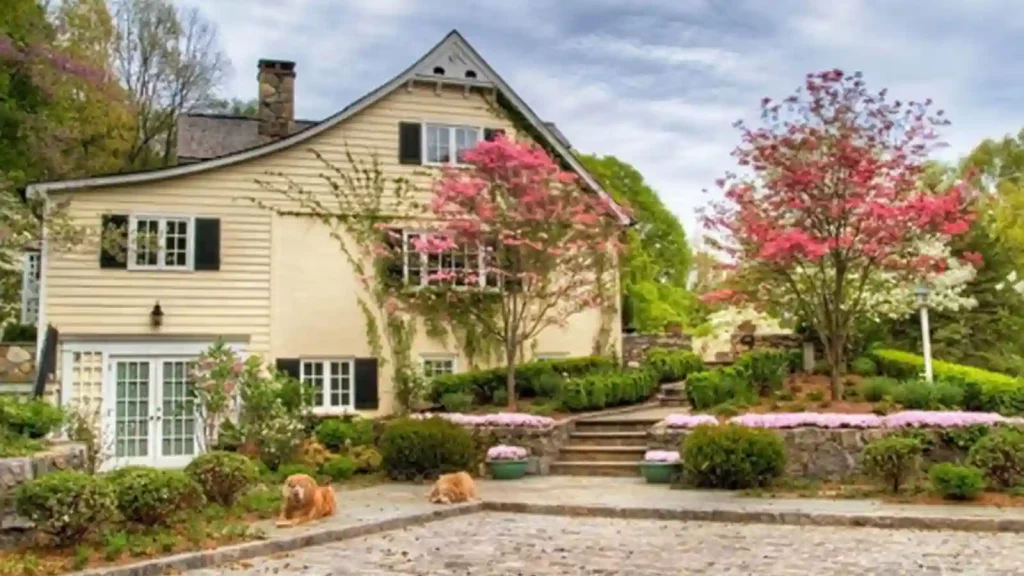 Blake Lively's House in Pound Ridge 