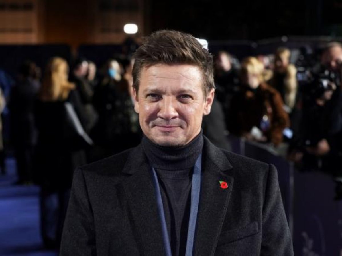 Is Hawkeye Actor Jeremy Renner Going To Lose His Leg After The Horrible 