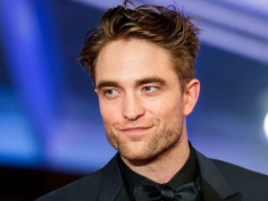 Top 10 Hollywood Celebrities Who Wear Toupees And Wigs