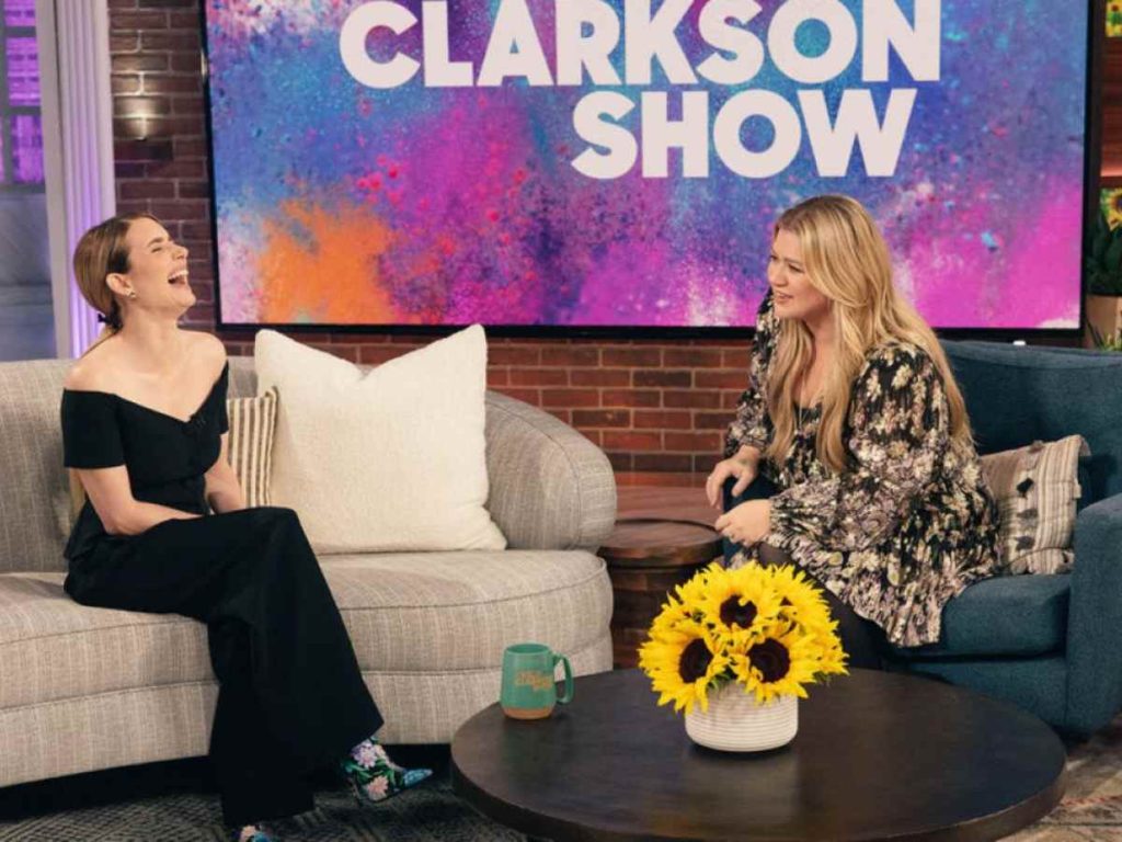 Emma Roberts on The Kelly Clarkson Show 