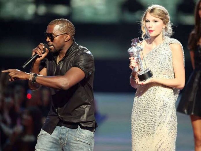 Ye and Taylor Swift during MTV VMAs in 2009