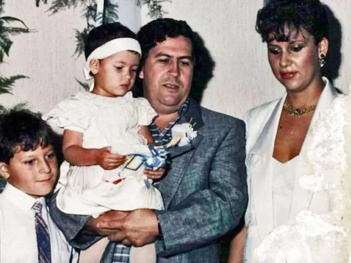 Pablo Escobar, Manuel Escobar, Juan and Maria Victoria Henao