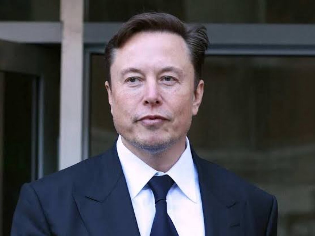 Elon Musk has restored Slack after archiving old channels
