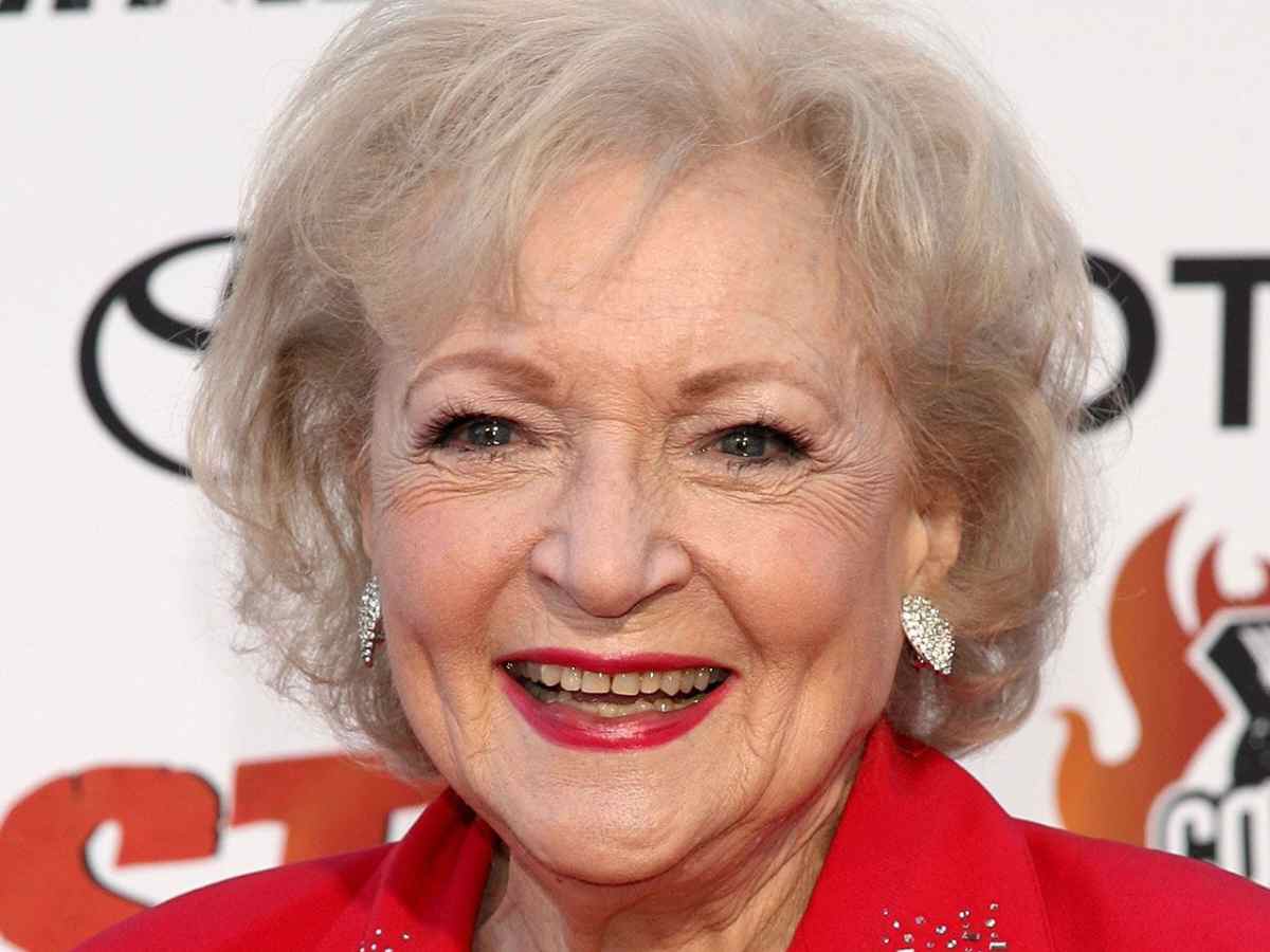 Betty White Net Worth, Husband, House, And More FirstCuriosity