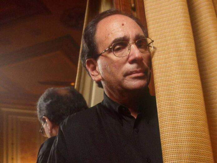 R L Stine is making revision to his books
