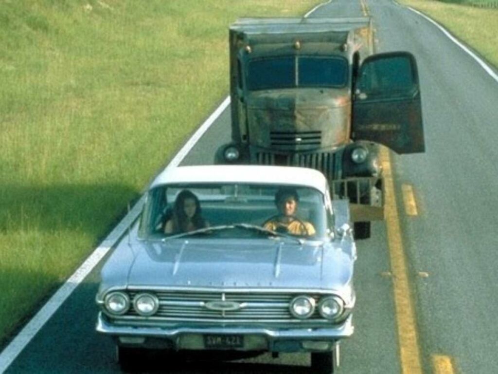 Scene from Jeepers Creepers featuring the Truck