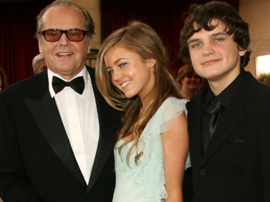 Jack Nicholson with his kids Lorraine and Ray Nicholson