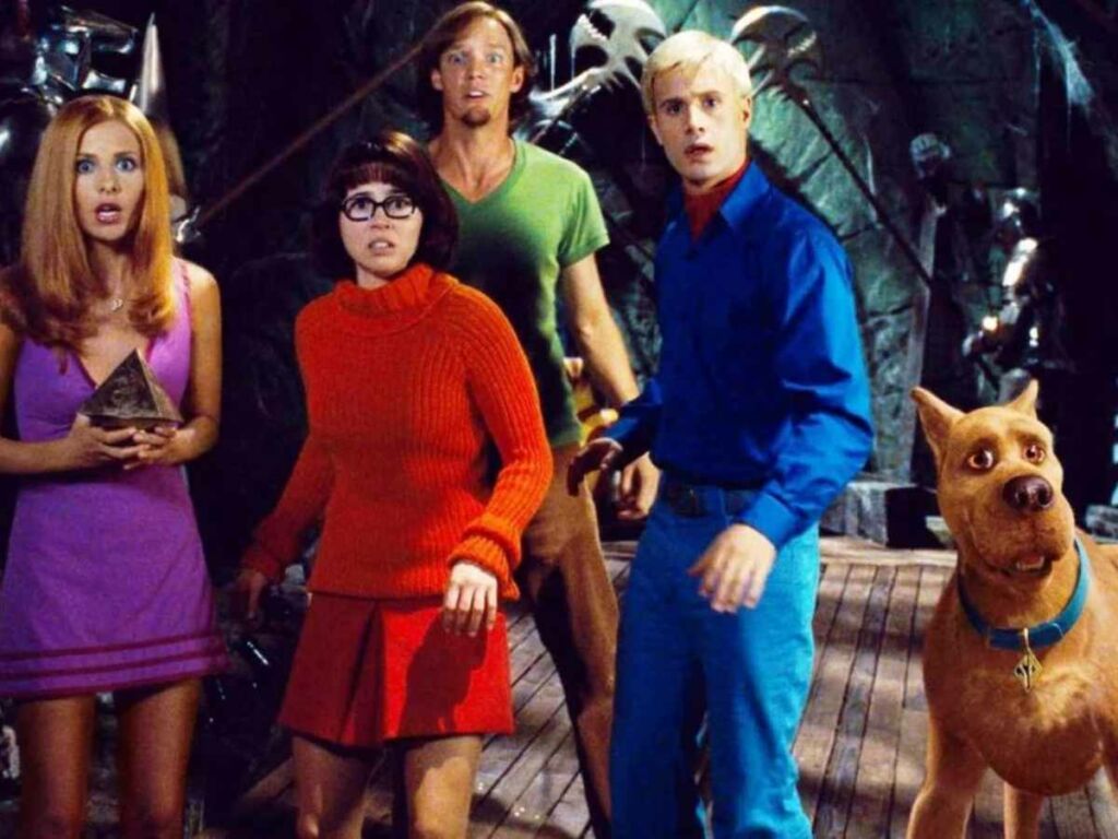 Sarah Michelle Gellar,Linda Cardellini, Matthew Lillard, and Freddie Prinze Jr in 'Scooby Doo' live action movie