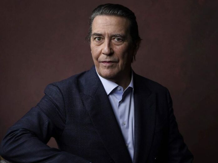 Ciarán Hinds found the sex scenes on 'Game Of Thrones' to be 'off-putting'