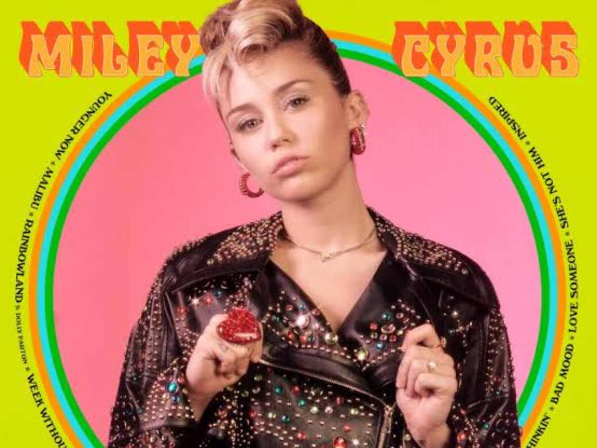 Miley Cyrus on 'Younger Now' album cover