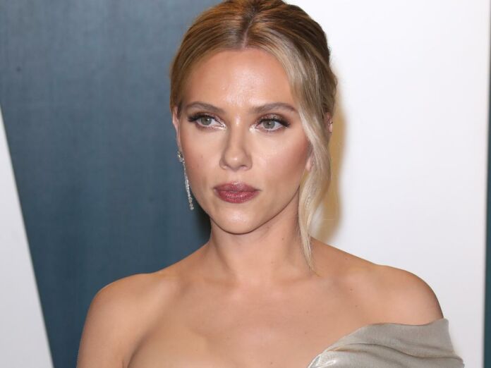 Scarlett Johansson regrets missing out on 'Gravity' to Sandra Bullock