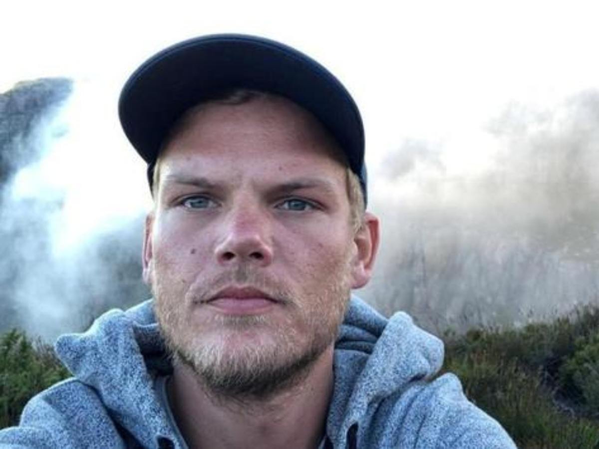 10 Famous Singers Who Died At A Very Young Age