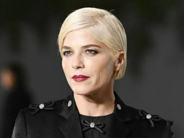 Selma Blair was diagnosed with multiple sclerosis in 2018