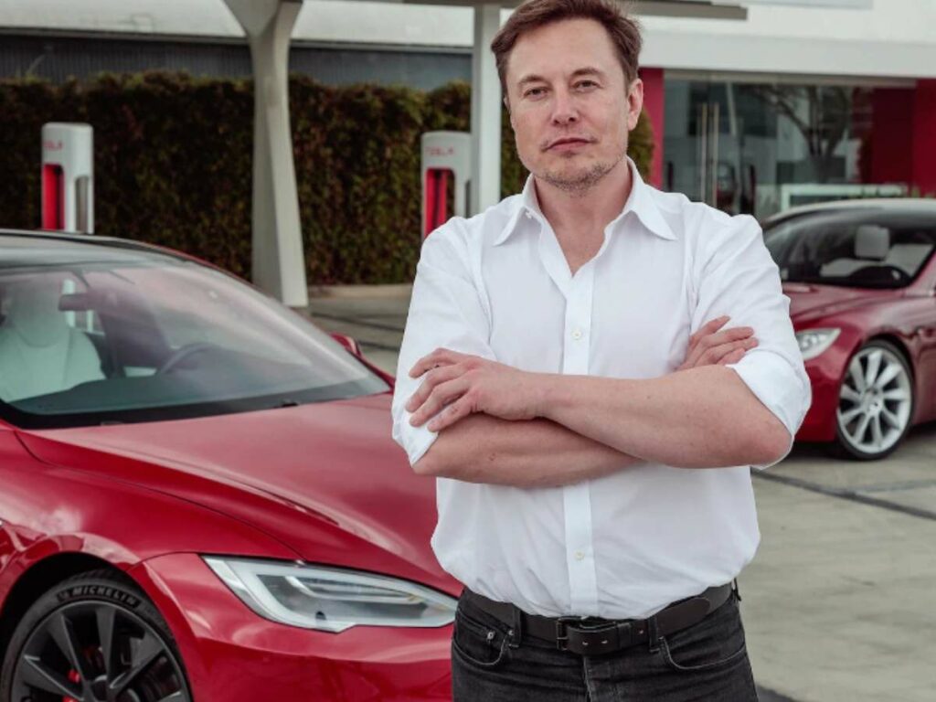 Elon Musk is looking at the collective progress of electric cars 