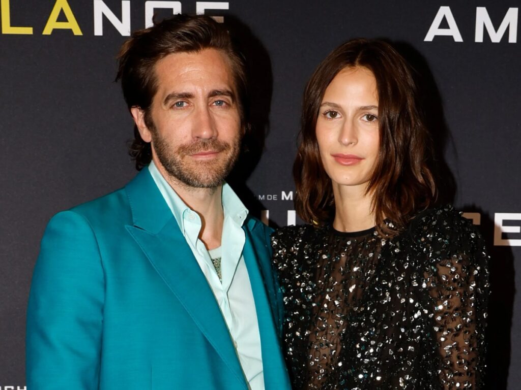 Who Is Jake Gyllenhaal’s Girlfriend Jeanne Cadieu?(02)