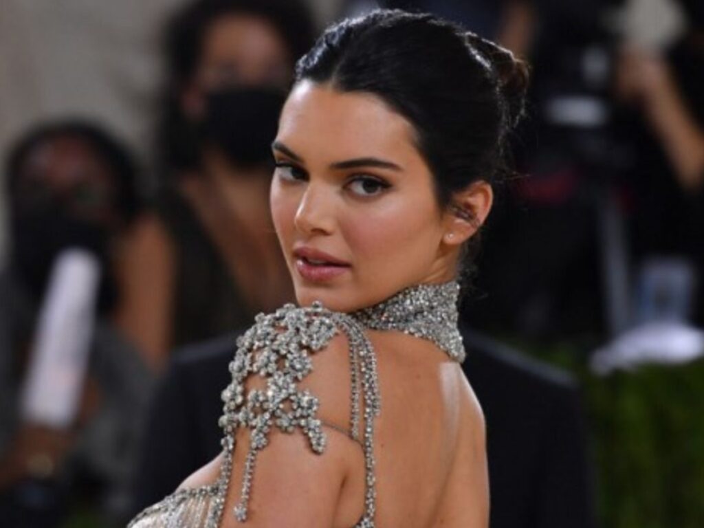 Is Kendall Jenner Pregnant? New ‘The Kardashians’ Teaser Shocks Fans