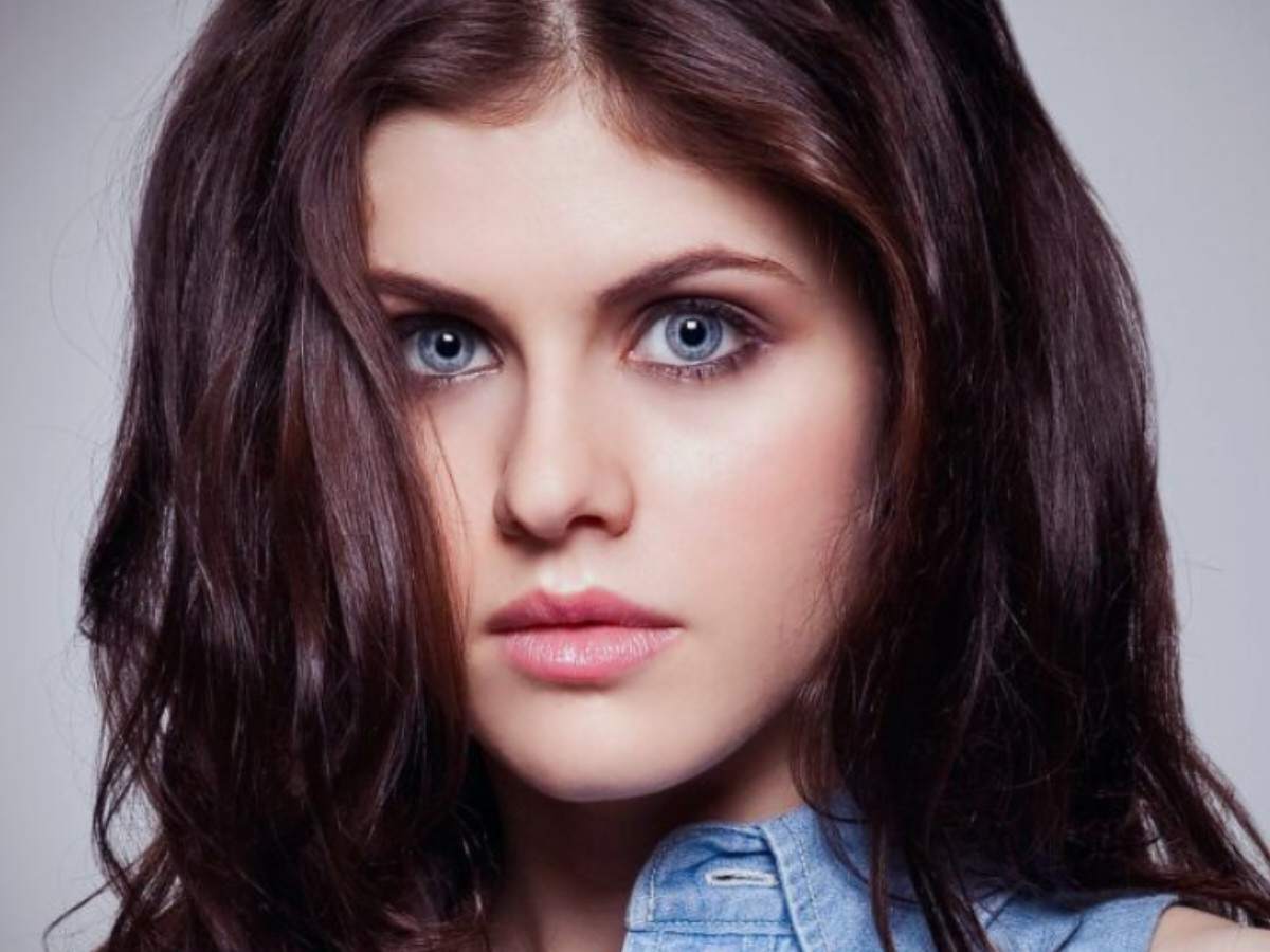 Are Alexandra Daddario's Eyes Naturally Blue?