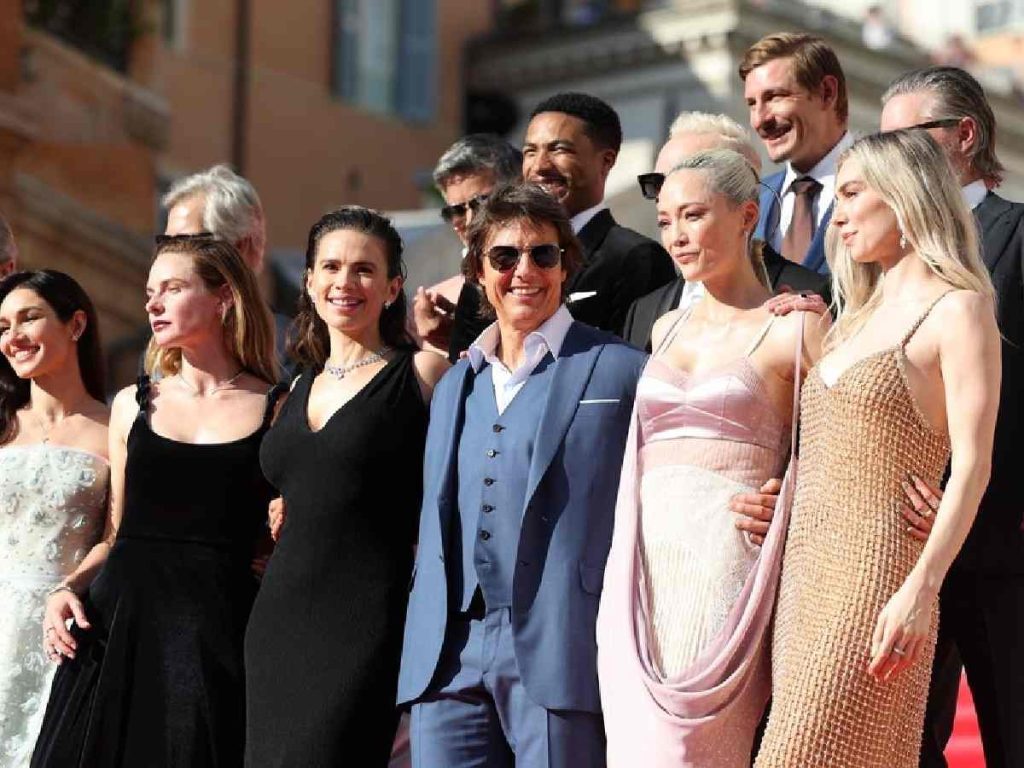 Generous Tom Cruise Gave Unbelievable Gifts To His ‘Mission Impossible