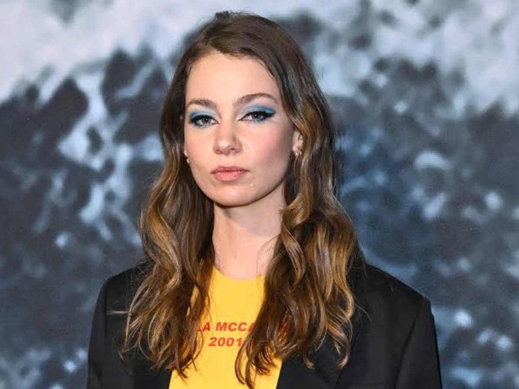 Who Is Cara Delevingne's Girlfriend Minke? - FirstCuriosity