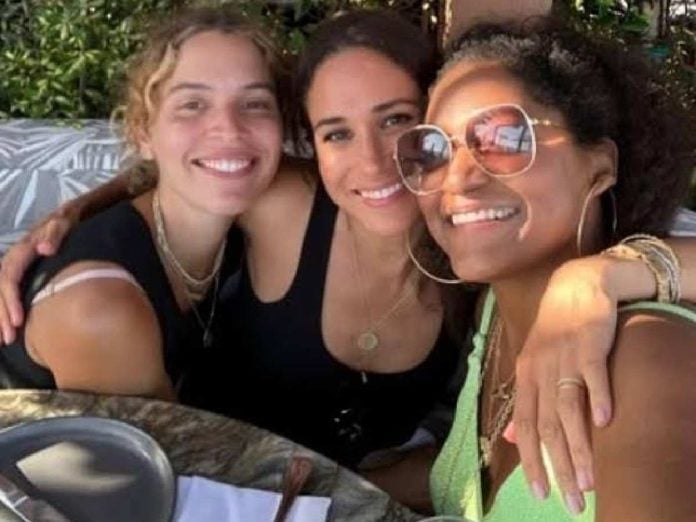 Meghan Markle was not wearing the engagement ring during her lunch with Kadi Lee and Cleo Wade was because it was getting fixed