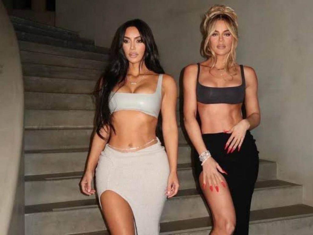 Kim Kardashian and Khloe Kardashian