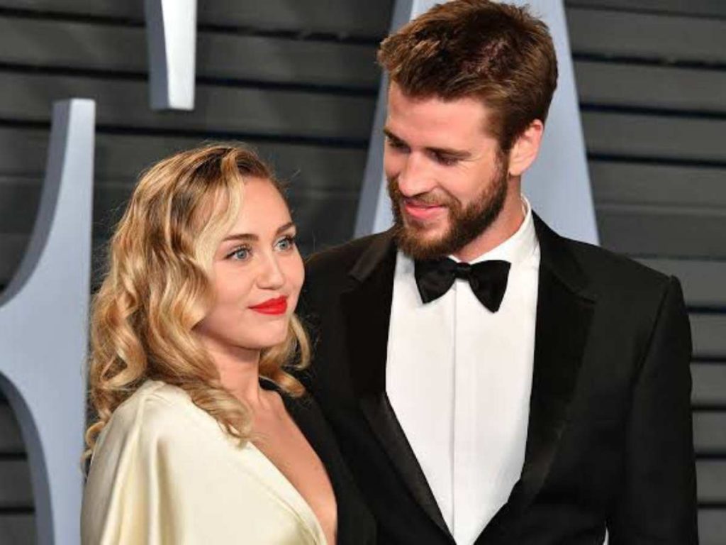 Miley Cyrus And  Liam Hemsworth 