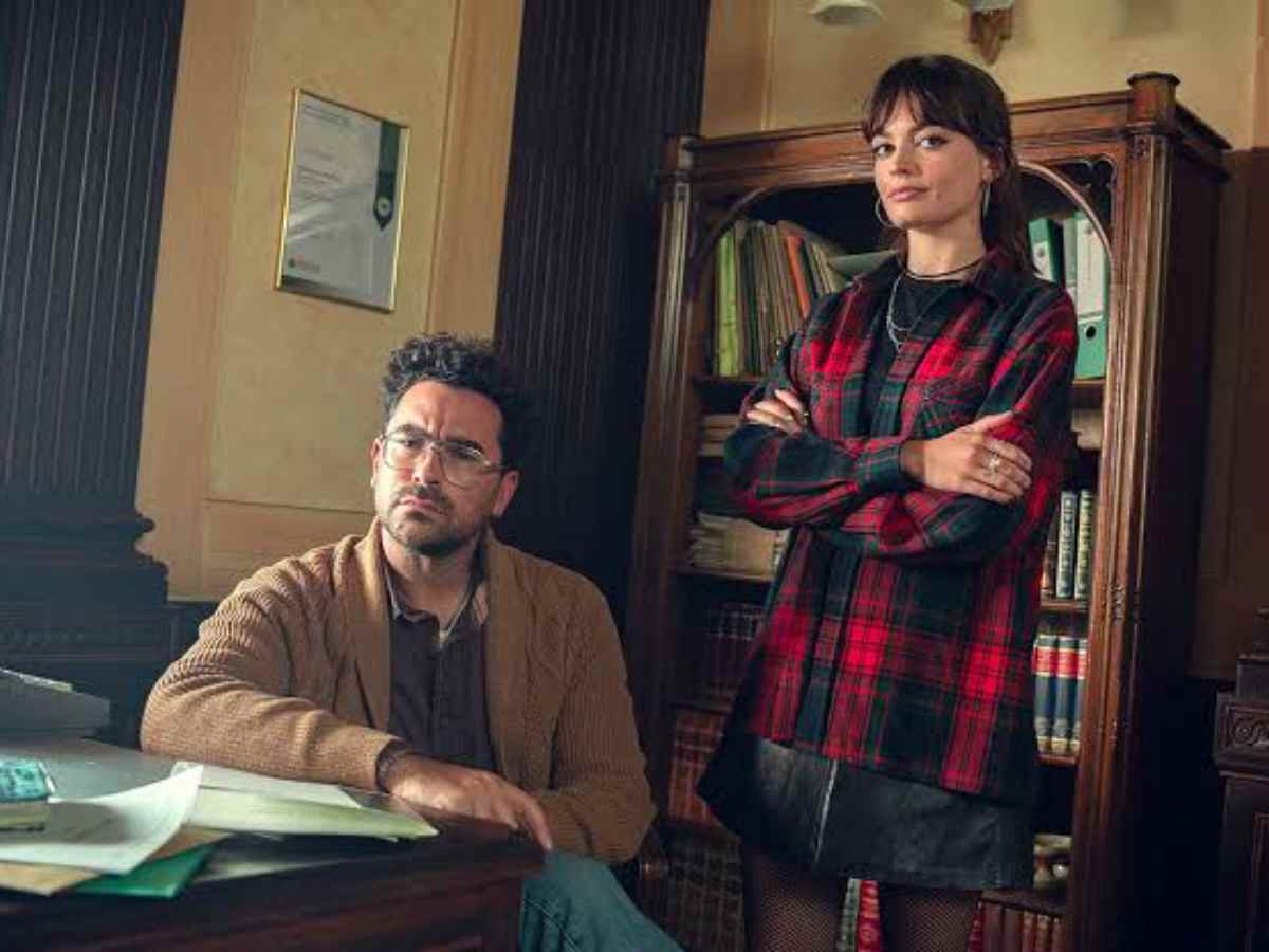 Dan Levy and Emma Mackey in the fourth season of 'Sex Education'