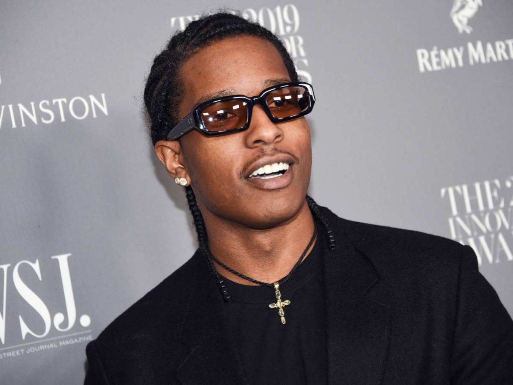Netizens react to A$AP Rocky getting chased by a paparazzi during his jog